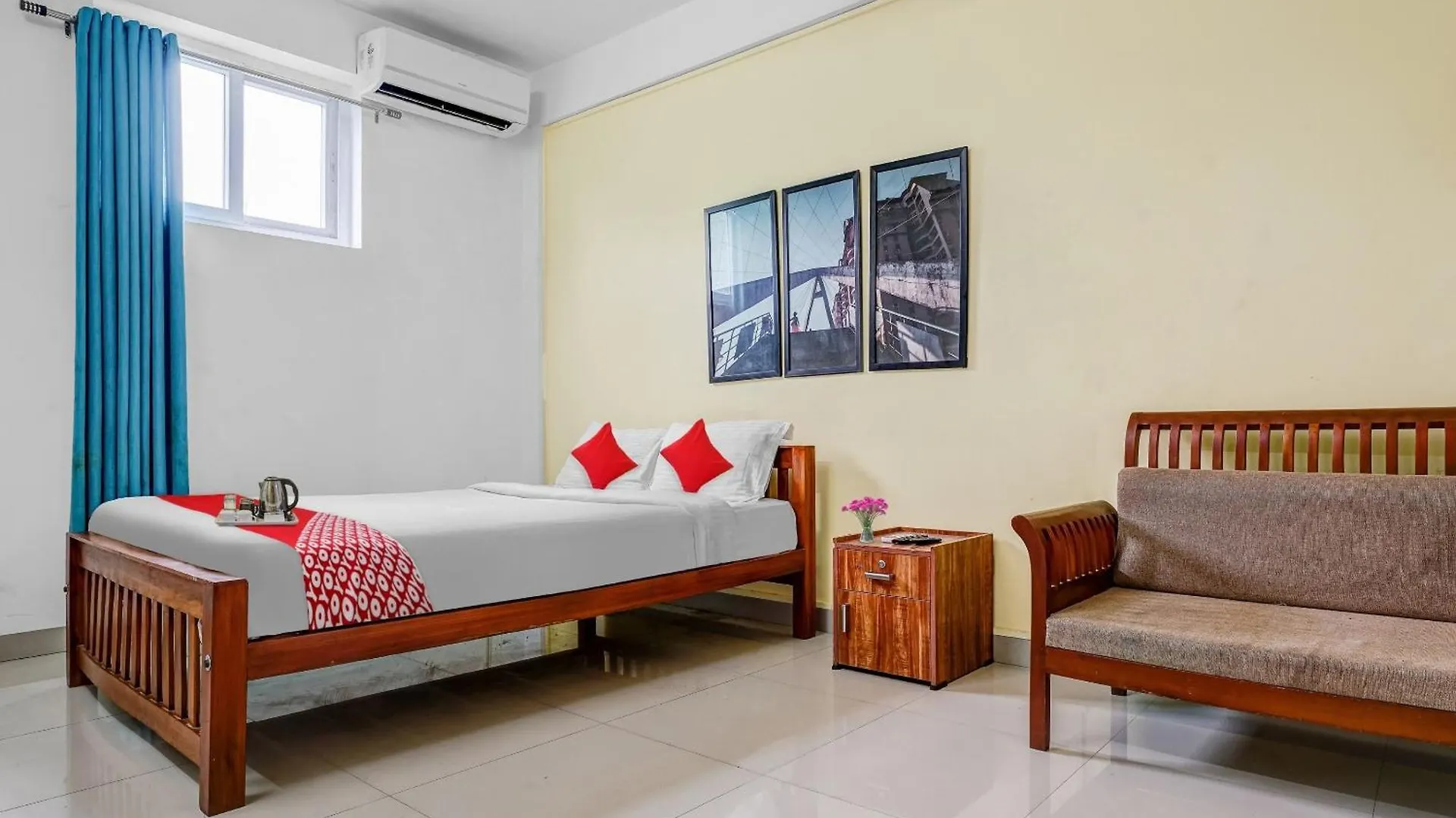 Hotel O Majestic Group Kochi