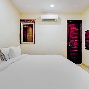 Collection O Aditya Palace Near Leisure Valley Park 3* Gurgaon