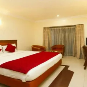 Goroomgo New Ashiyana Palace 3* Varanasi