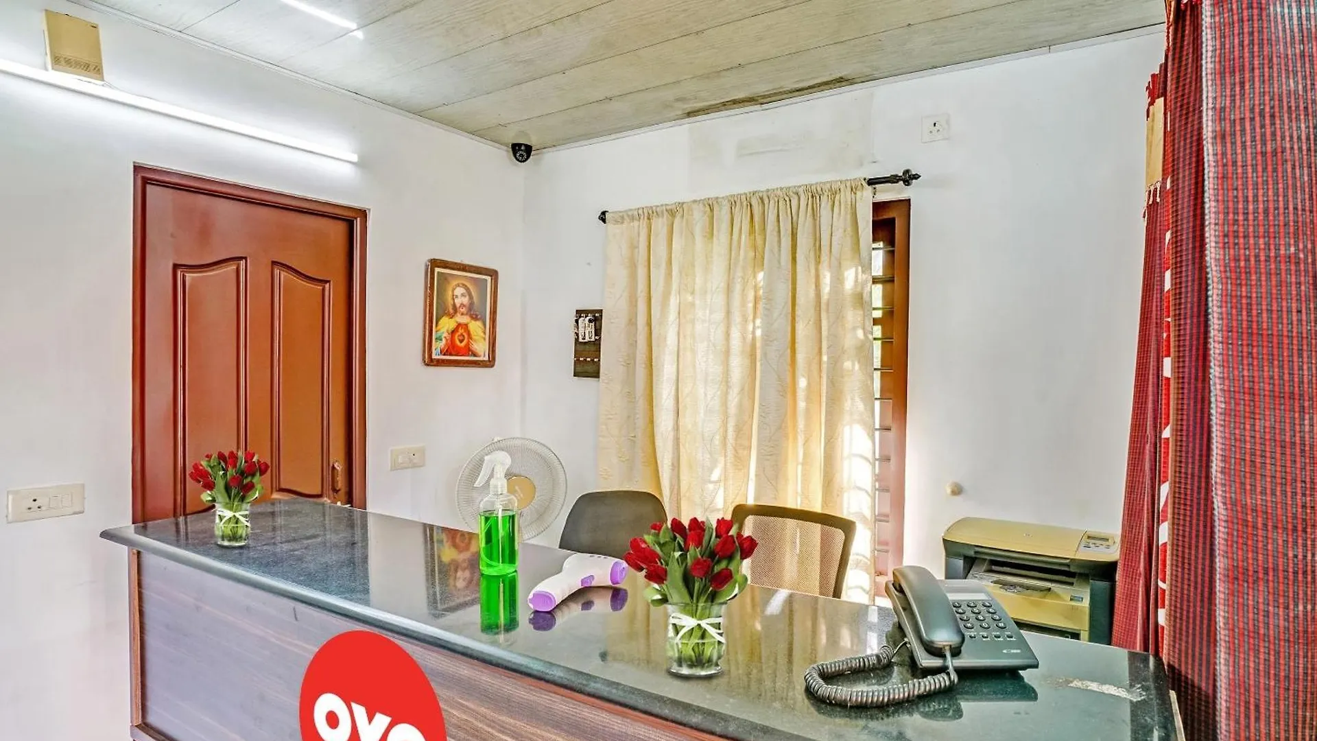 Hotel O Majestic Group Kochi