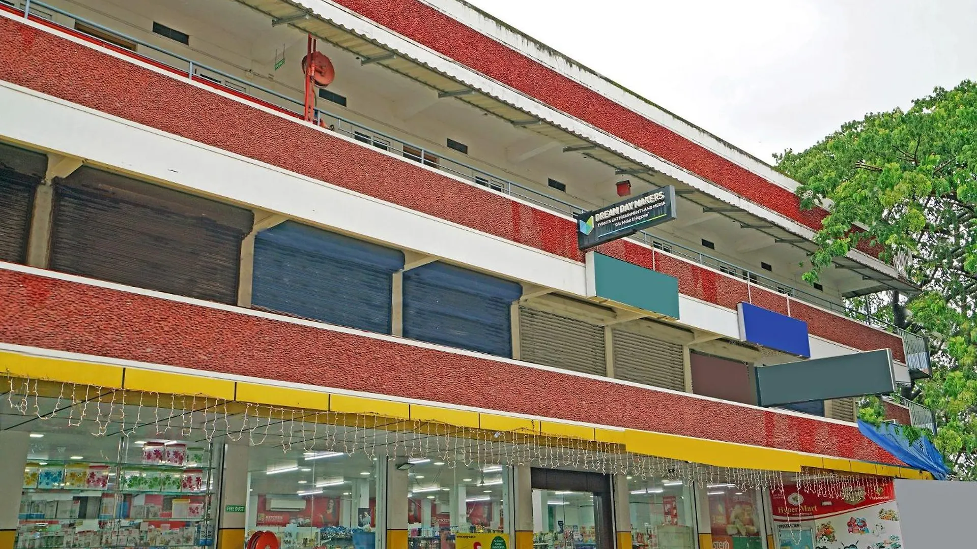 Hotel O Majestic Group Kochi