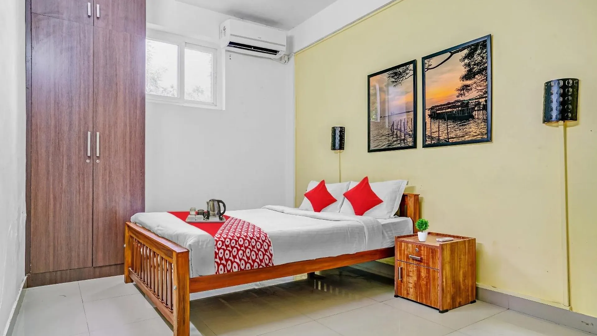 Hotel O Majestic Group Kochi
